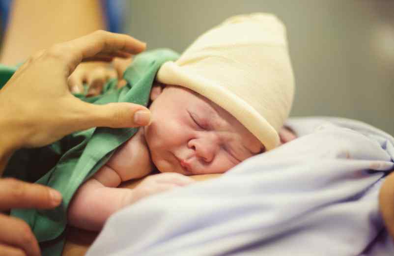 Combien de temps dure une otite sous antibiotique bébé et adulte ?