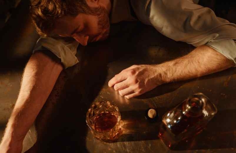 Gueule de bois et mal de tête : le remède qui marche vraiment Chez Requia