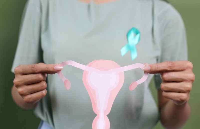Symptômes du cancer de l’ovaire chez la femme : les signes à connaître-Chez Requia