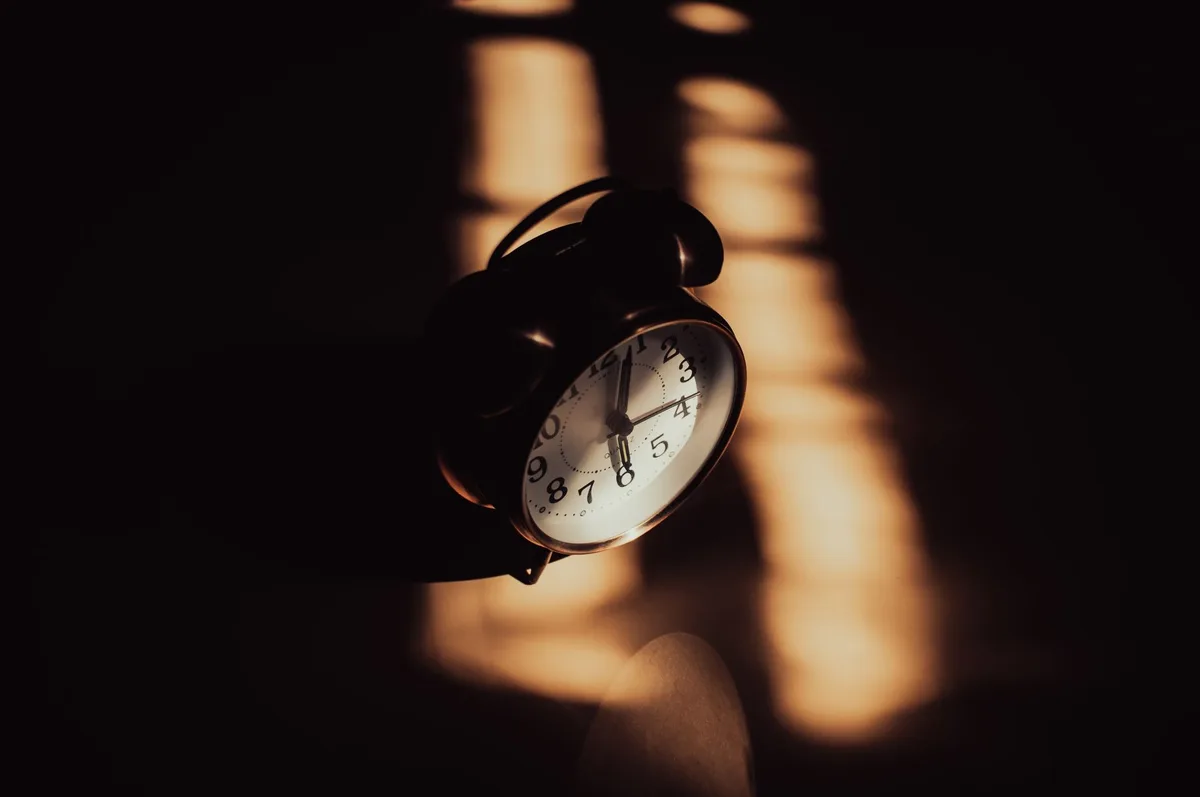 Illustration du cycle circadien et de l'horloge biologique pendant le sommeil